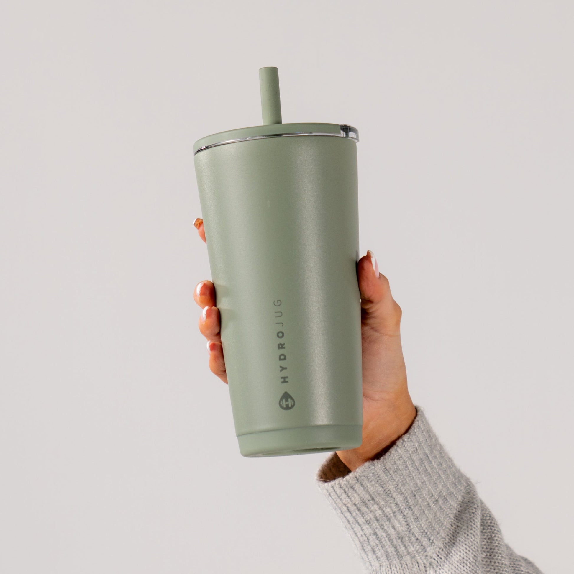 courtyard-p8 EverydayTumbler20oz.-Courtyard-AmzPI-4.jpg